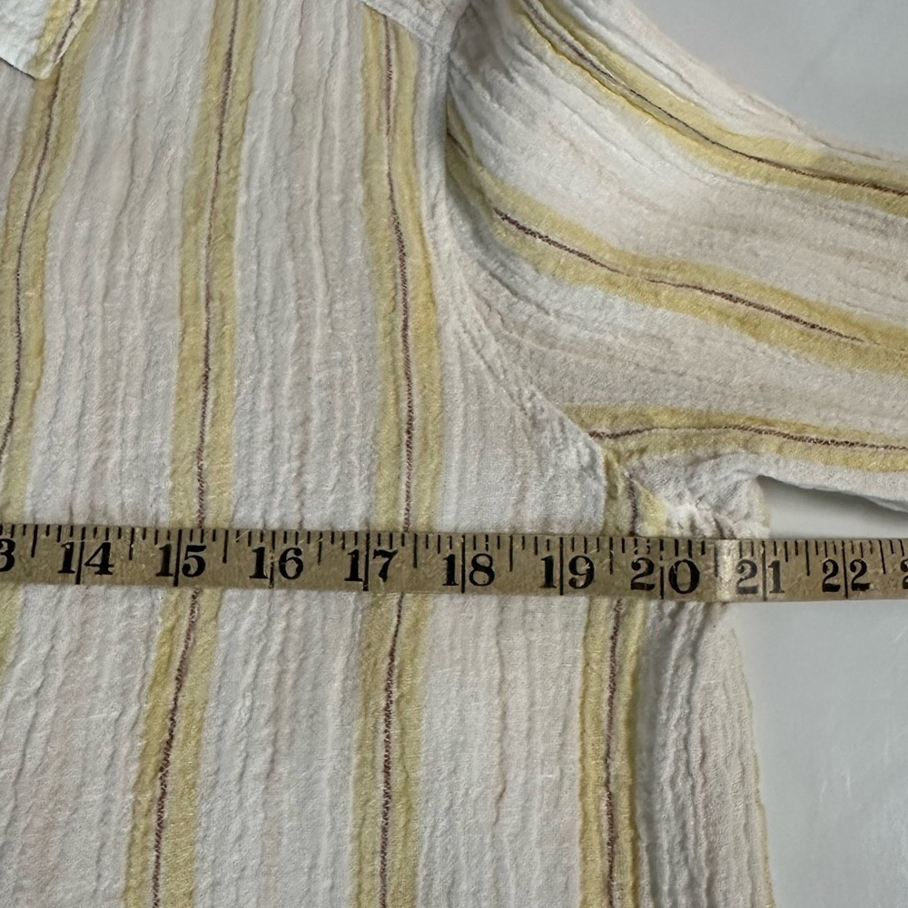 Outerknown Costa Linen Stripes Button Up Shirt Size Small - Picture 9 of 10